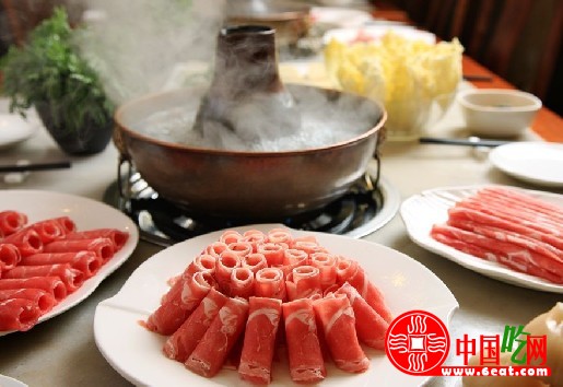 重庆火锅加盟费两极分化 投资者应如何应对