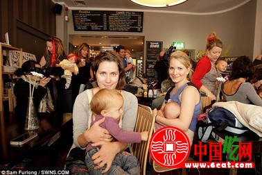 英国一餐厅禁止店内哺乳 遭200名母亲突袭