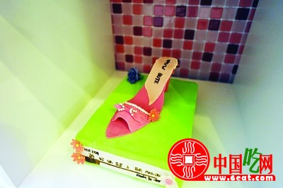 南京Hello Kitty主题餐厅开业(图)