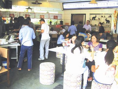 南宁素食餐馆随意吃 餐费随意给