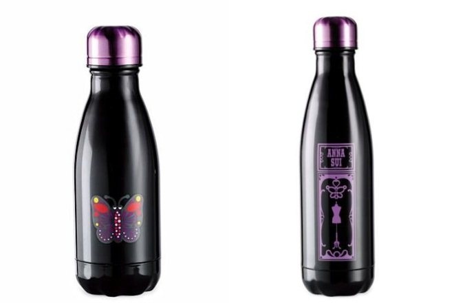 星巴克和安娜苏合作推出圣诞系列，依旧甜美复古