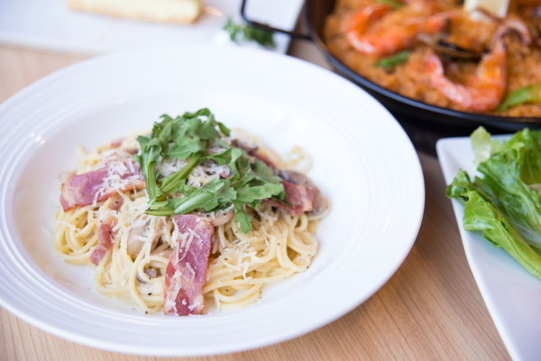 必胜客秋季新菜单亮相 榴莲比萨引爆美食圈